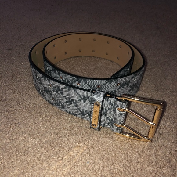 Michael Kors belt - Picture 2 of 3